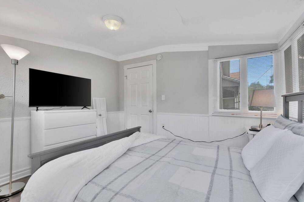 Photo of Bedroom in Hyde Park