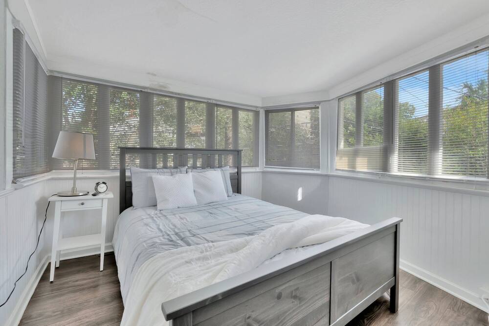 Photo of Bedroom in Hyde Park