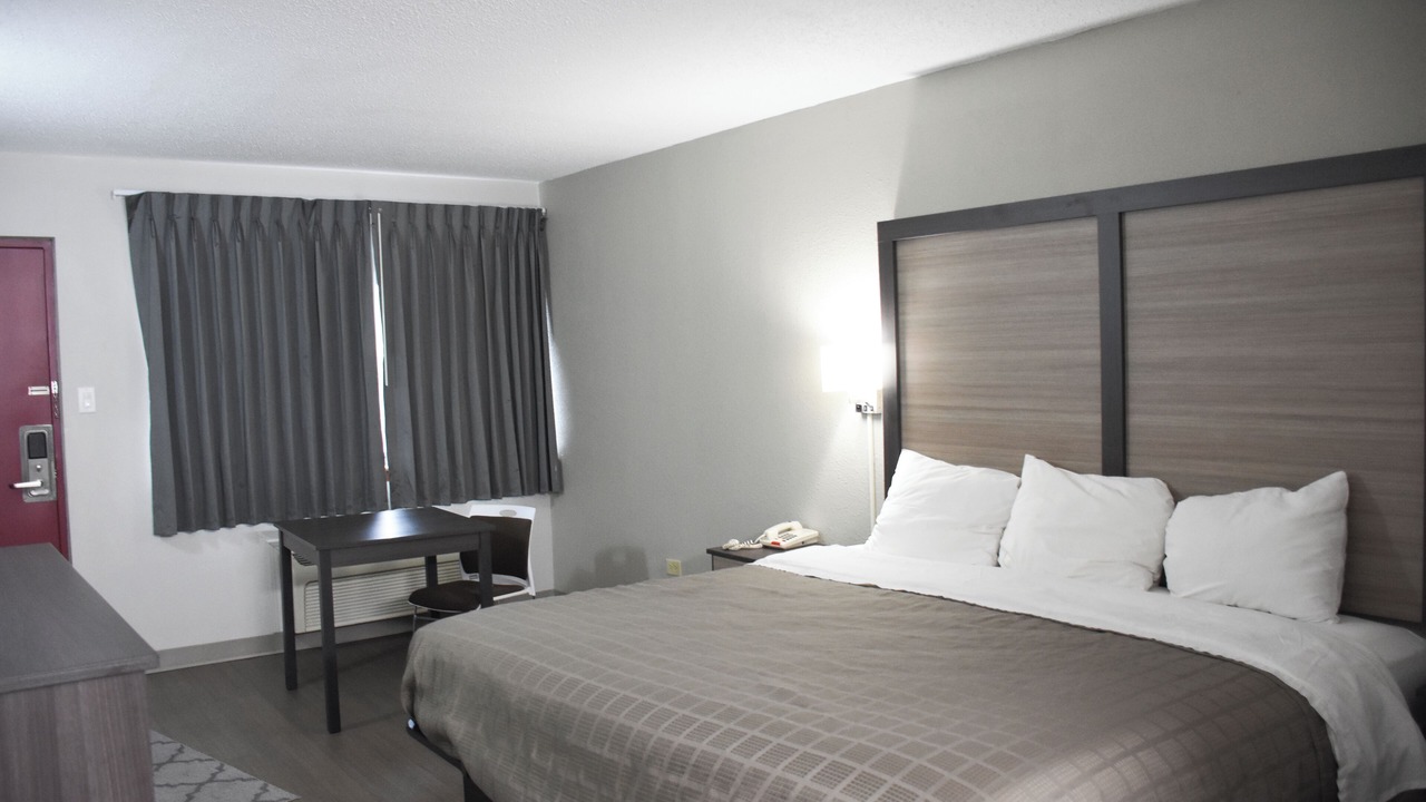 Photo of Bedroom in Bridgeview