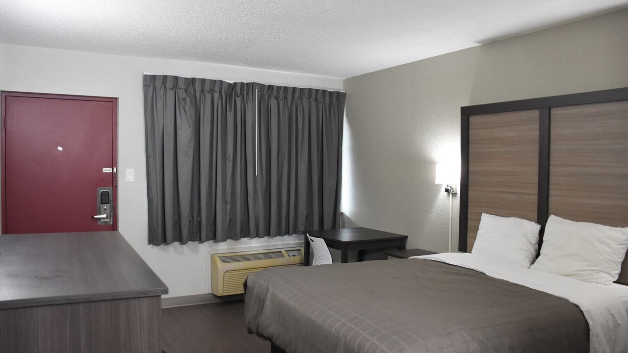 Photo of Bedroom in Bridgeview