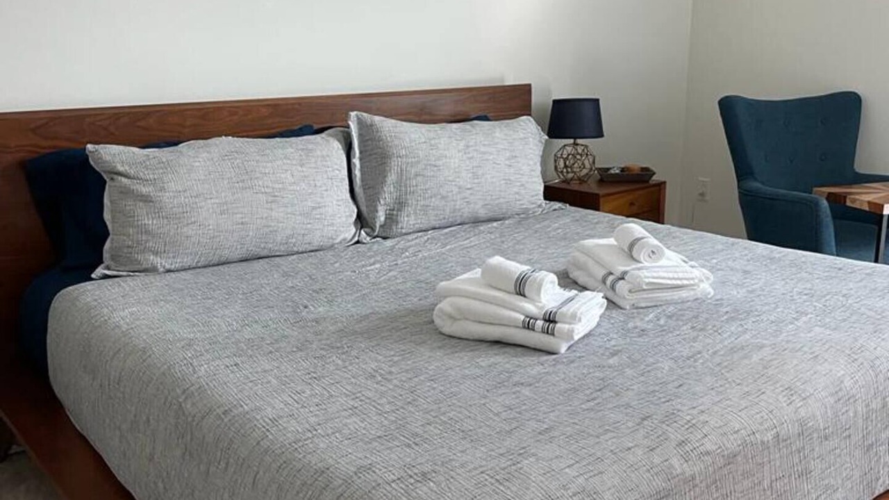 Photo of Bedroom in Hunters Point