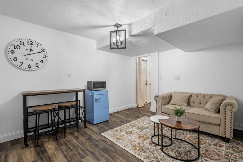 Photo of Livingroom in Stoneham