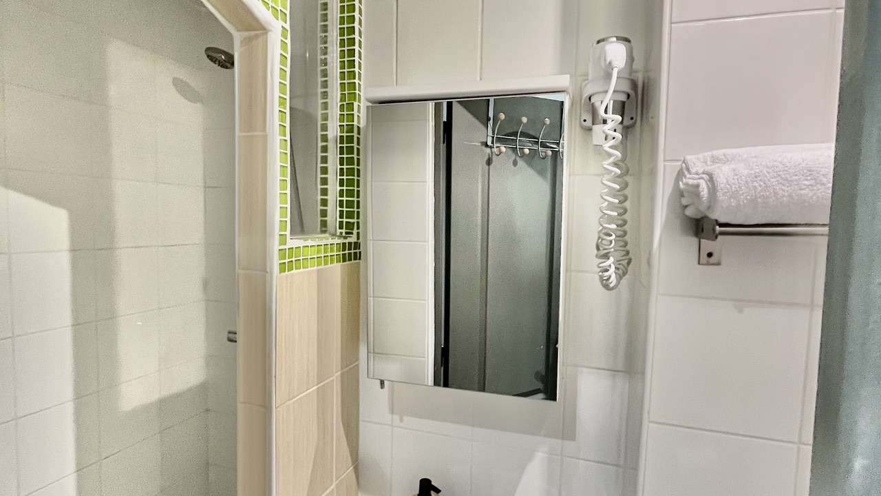 Photo of Bathroom in Plaisance