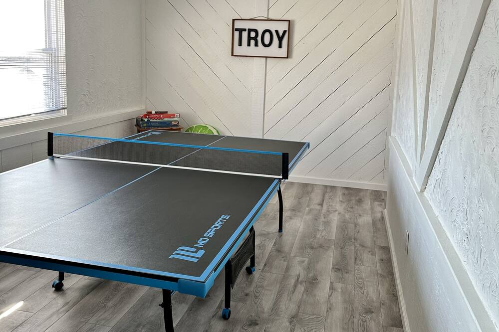 Photo of Bedroom in Troy