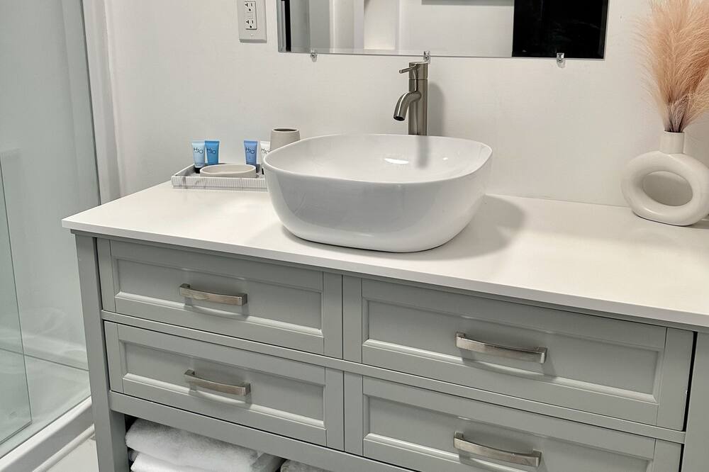 Photo of Bathroom in Troy