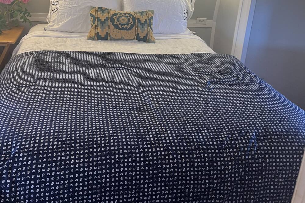 Photo of Bedroom in Townsend