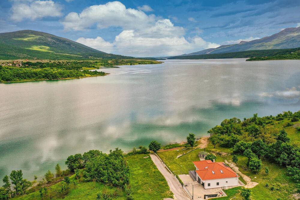 Photo of Others in Garjak