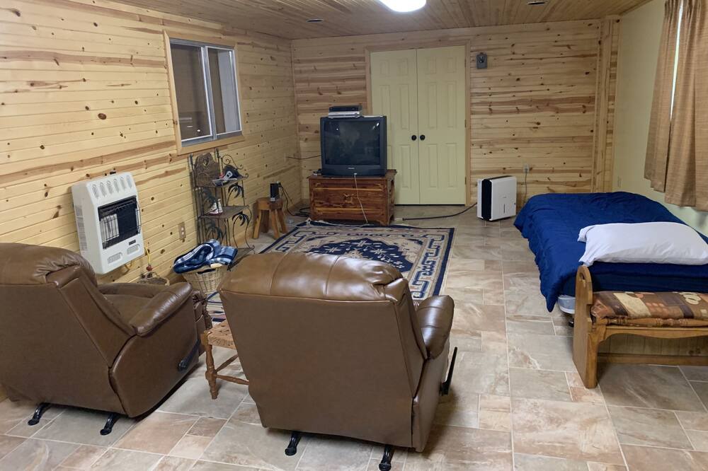 Photo of Bedroom in Mammoth Spring