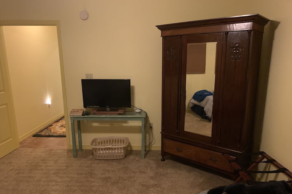 Photo of Others in Mammoth Spring