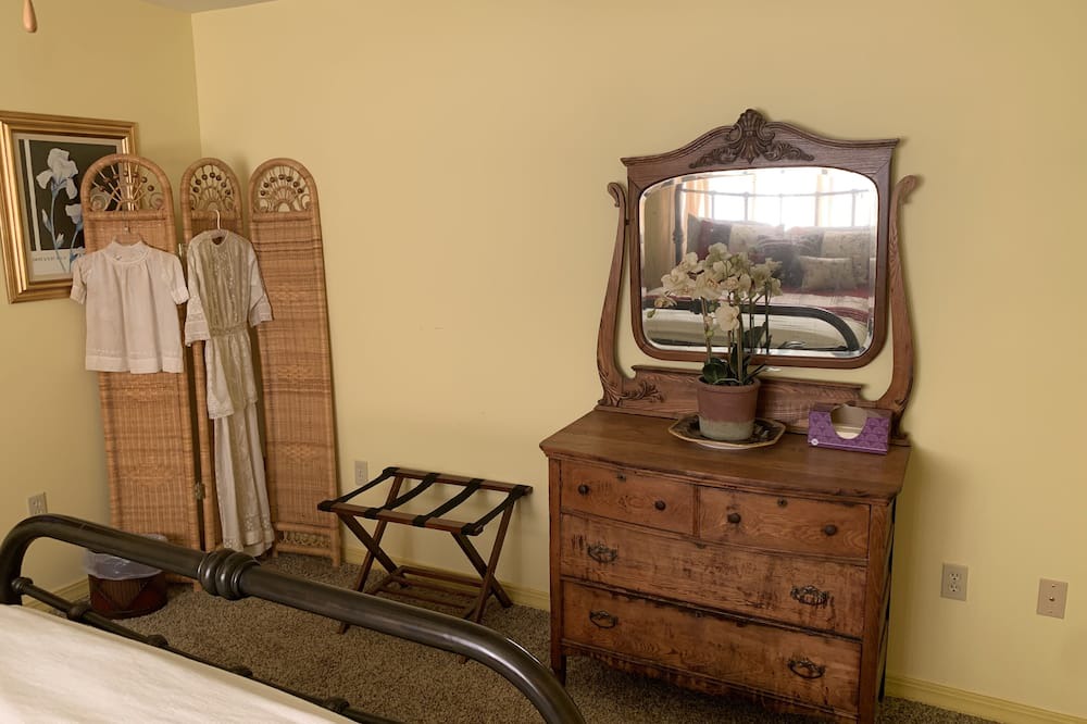 Photo of Bedroom in Mammoth Spring