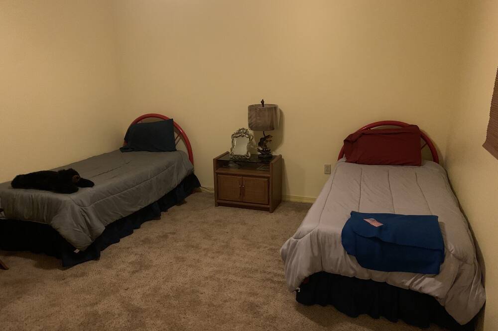 Photo of Bedroom in Mammoth Spring