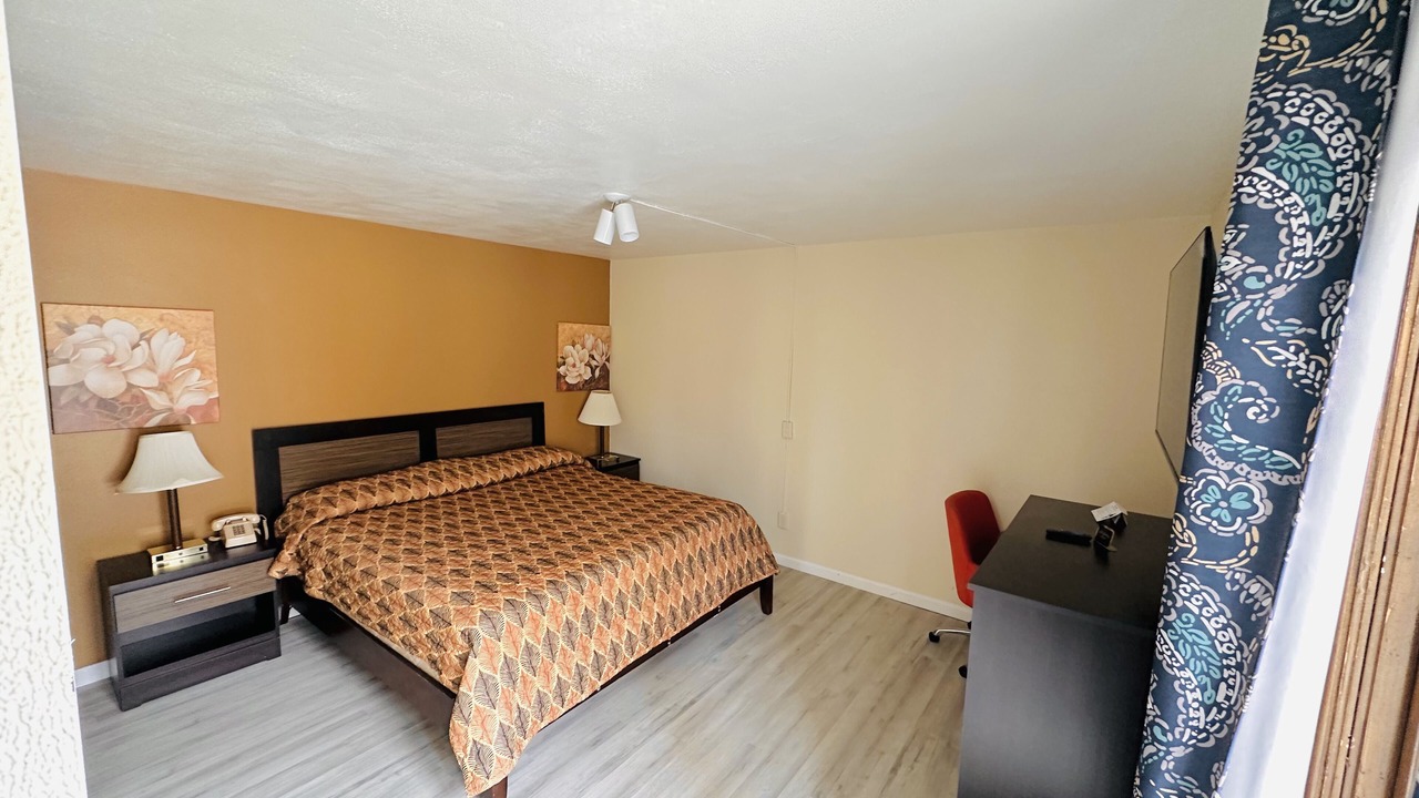 Photo of Bedroom in Winthrop Harbor