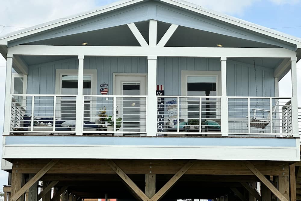 Photo of Outdoor in Beach City