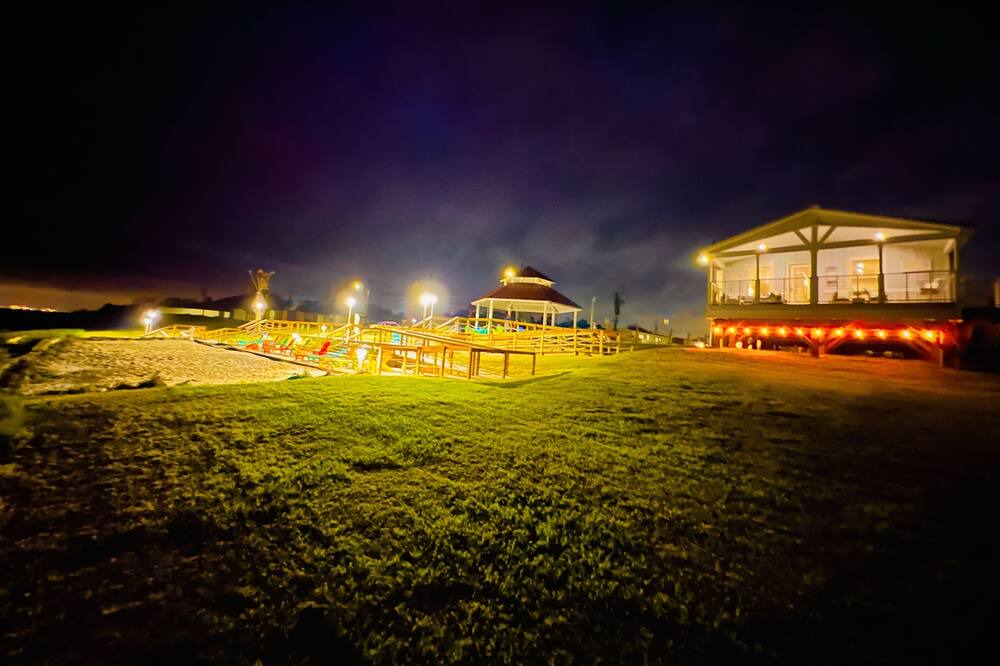 Photo of Outdoor in Beach City