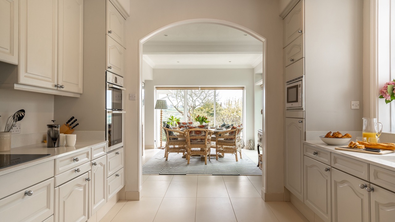 Photo of Kitchen in Helford Passage