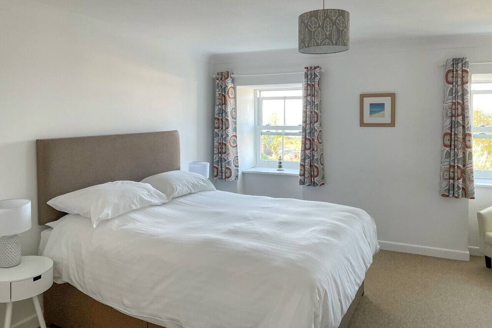 Photo of Bedroom in Perranuthnoe