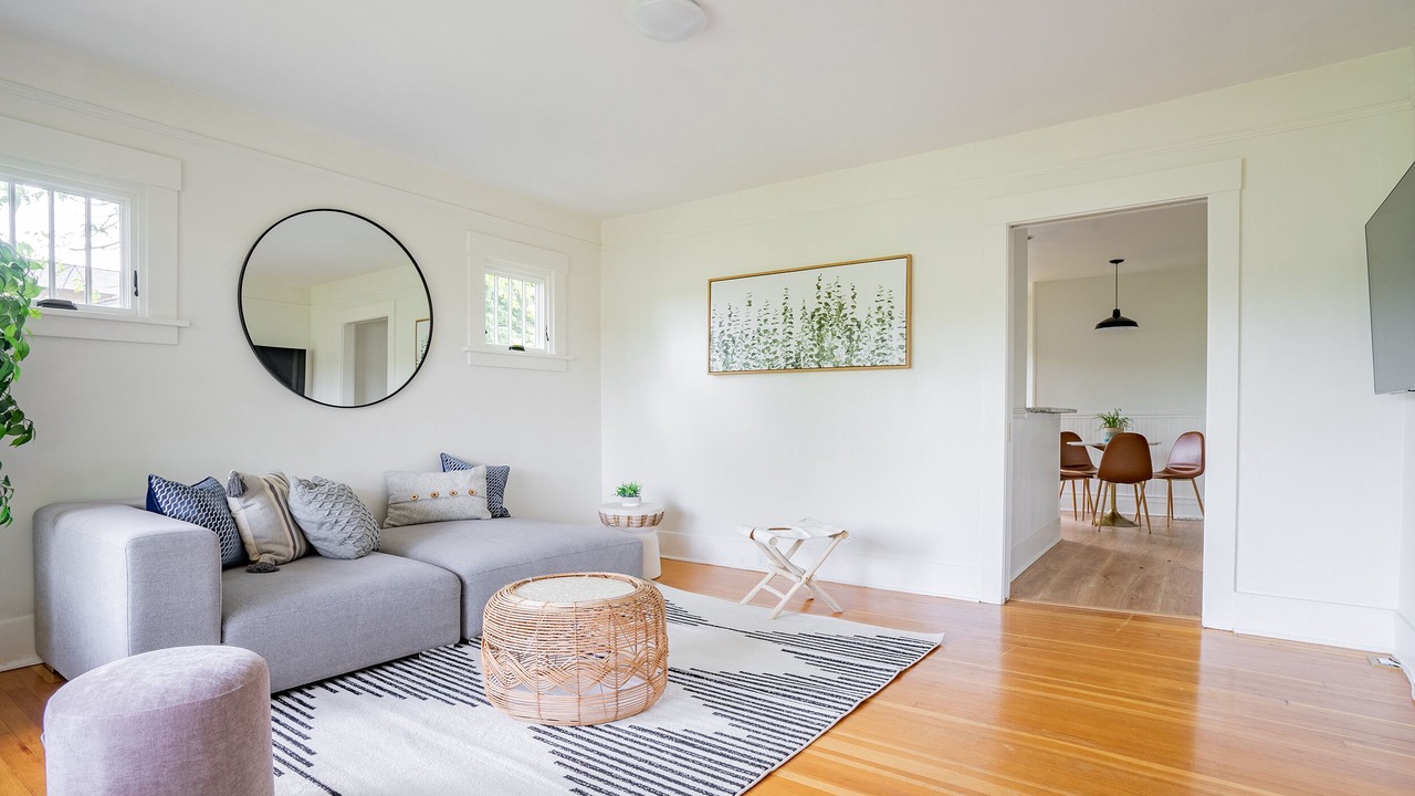 Photo of Livingroom in Fairmount Park