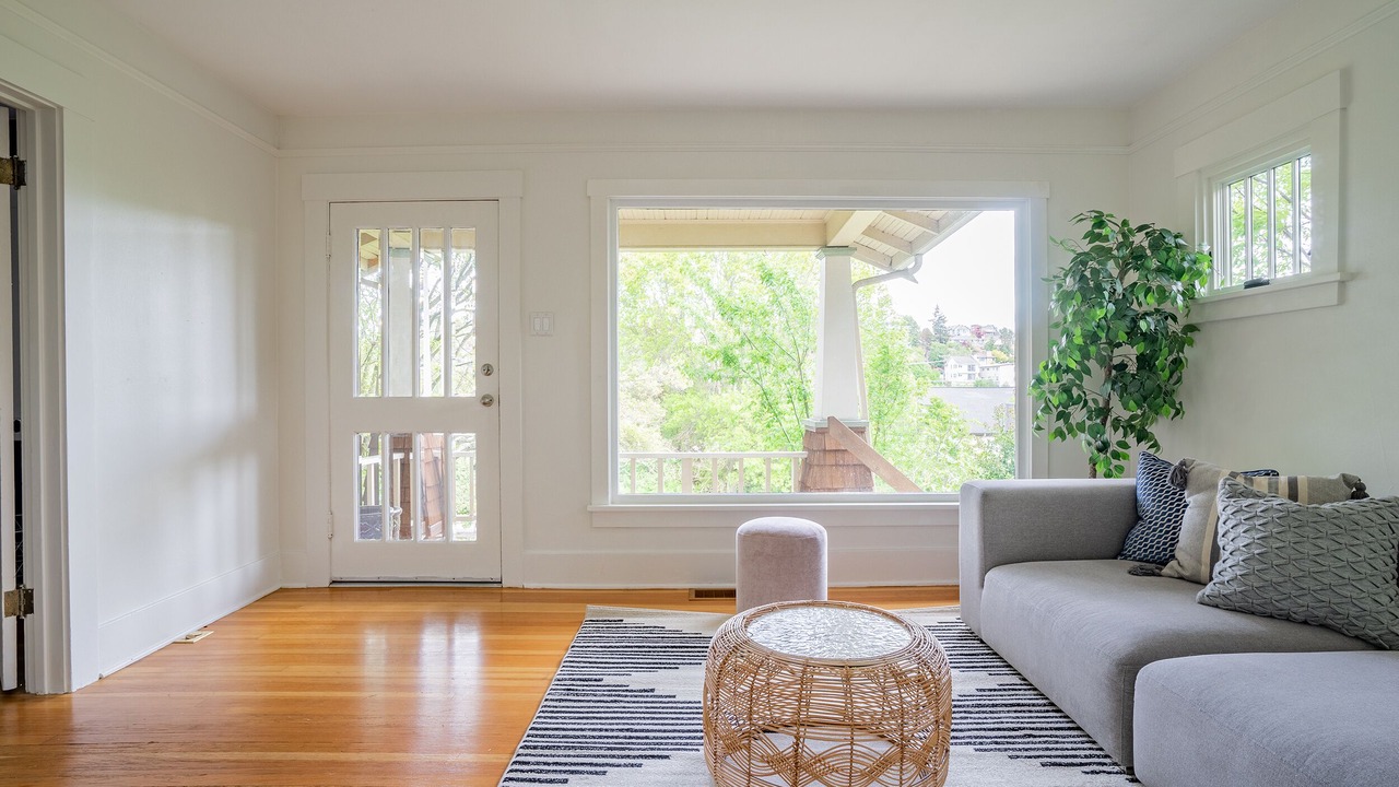 Photo of Livingroom in Fairmount Park
