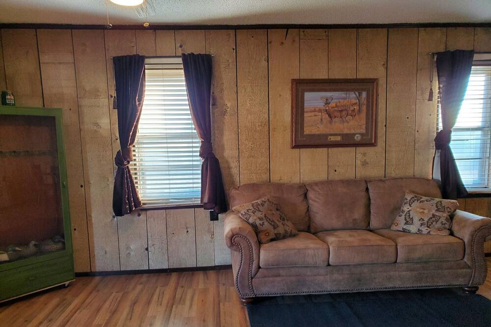 Photo of Livingroom in Sentinel
