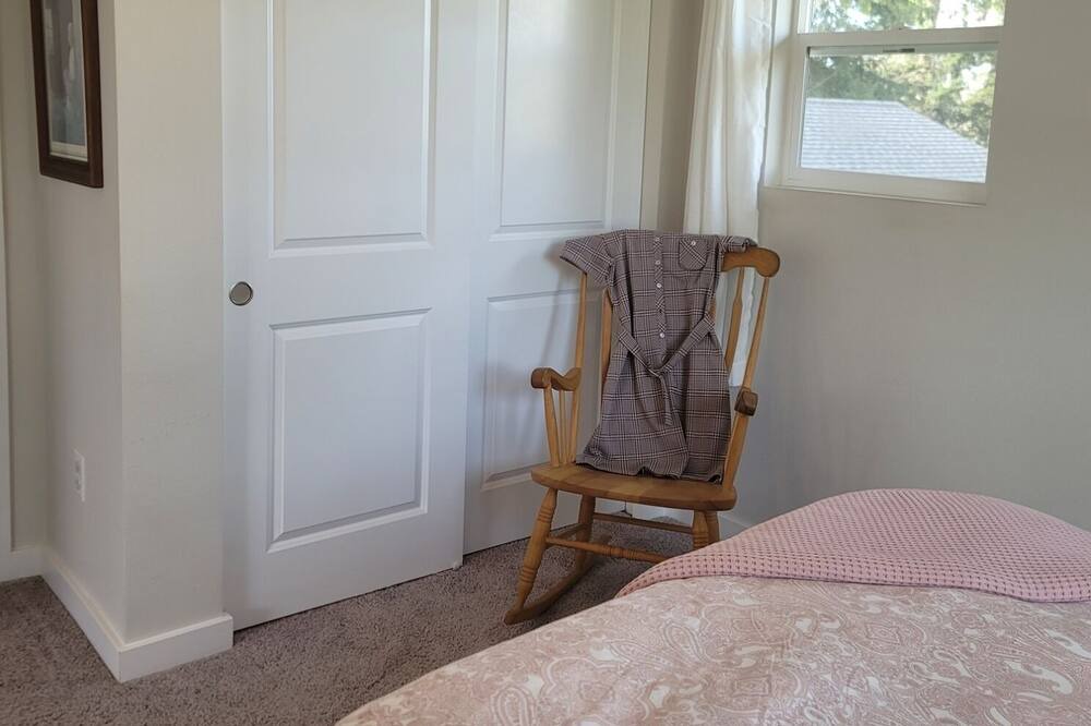 Photo of Bedroom in Fort Lewis