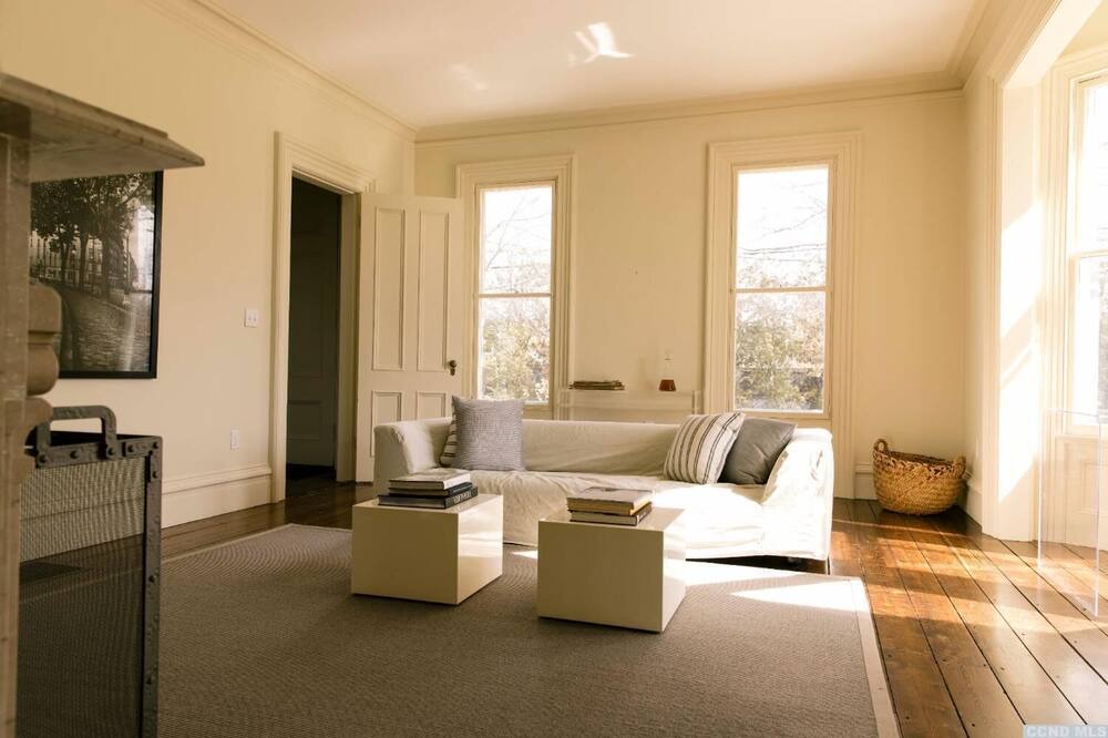 Photo of Livingroom in Claverack-Red Mills