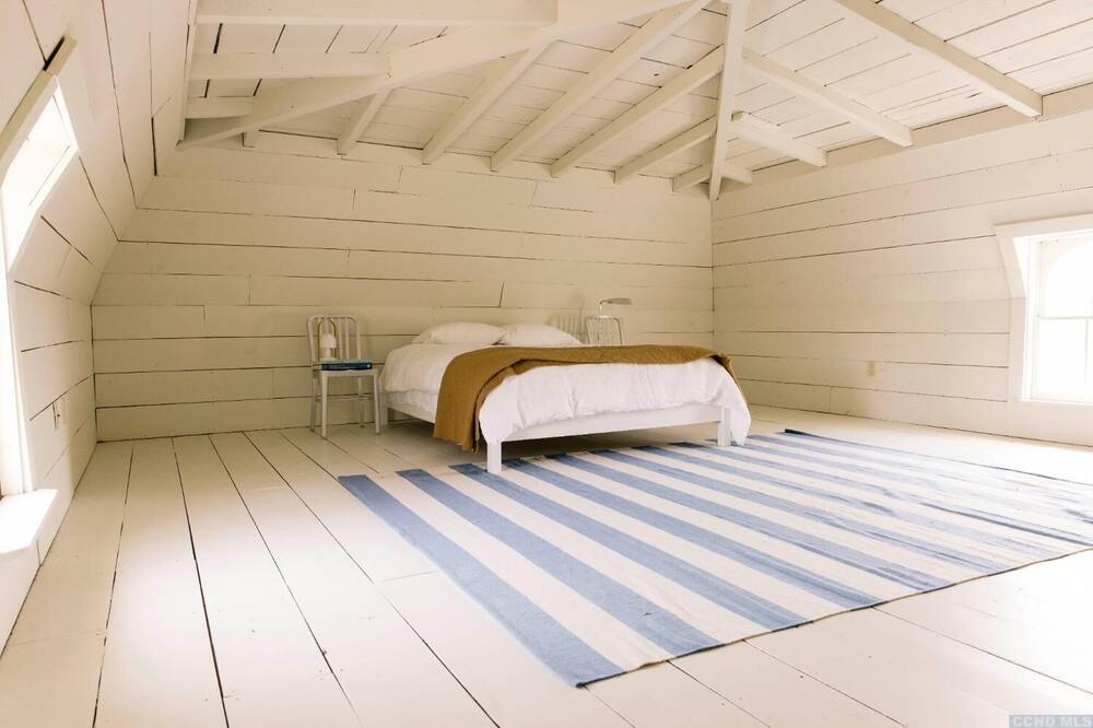 Photo of Bedroom in Claverack-Red Mills