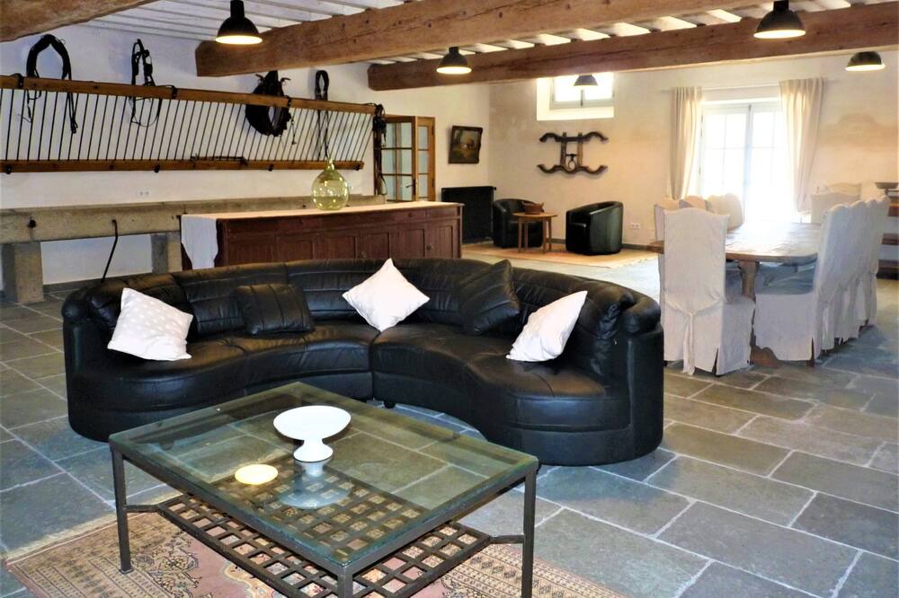 Photo of Livingroom in Alzonne