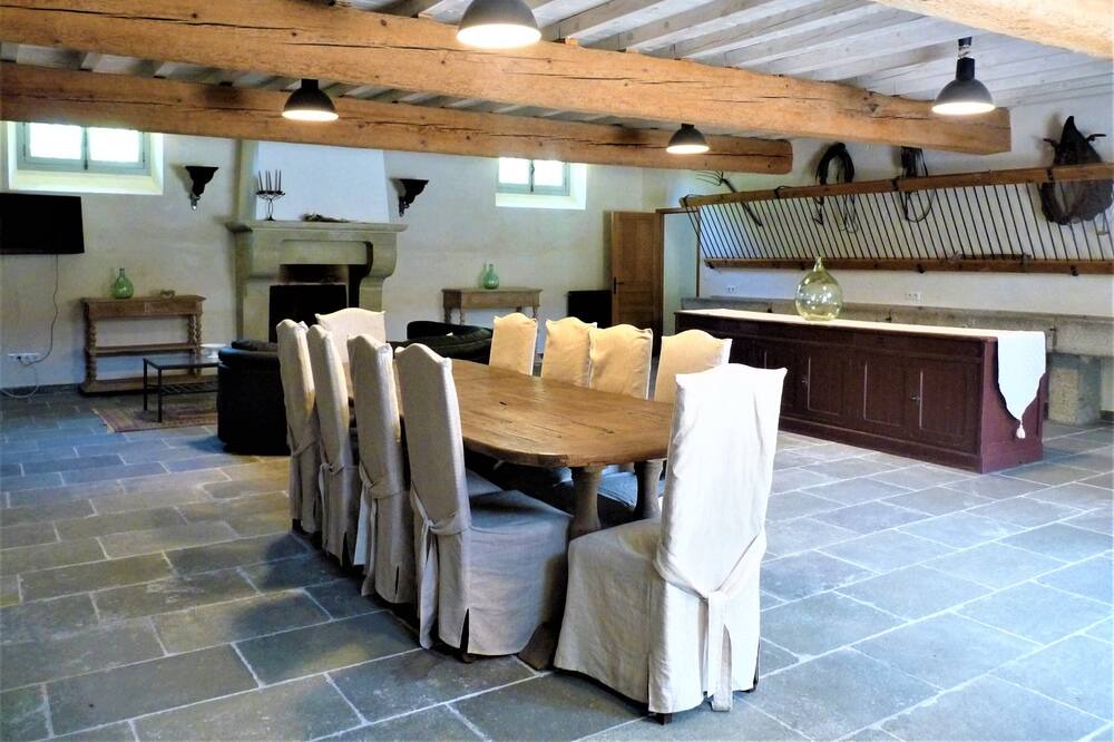 Photo of Livingroom in Alzonne