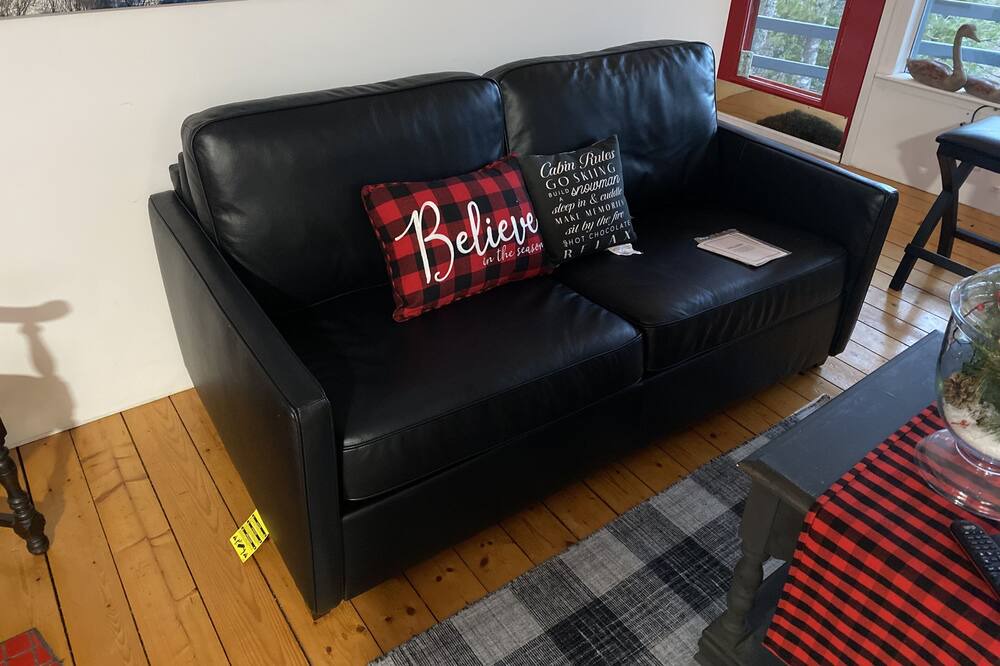 Photo of Livingroom in East Central Washington