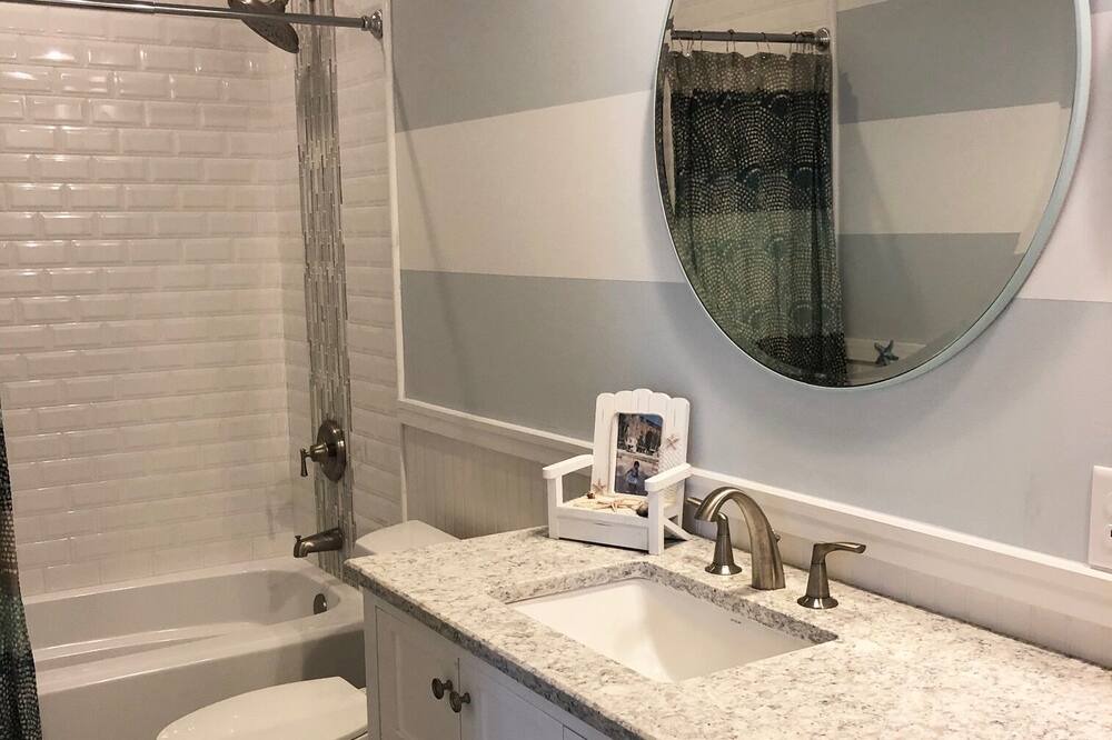 Photo of Bathroom in Brunswick