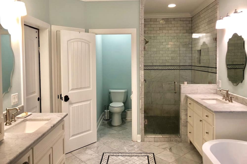 Photo of Bathroom in Brunswick