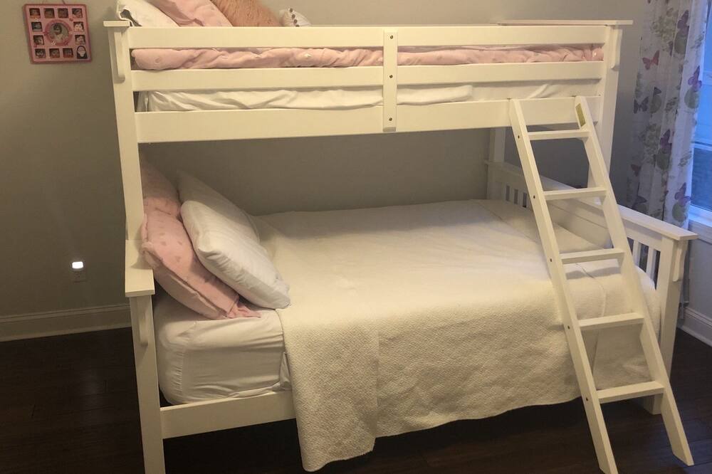 Photo of Bedroom in Brunswick
