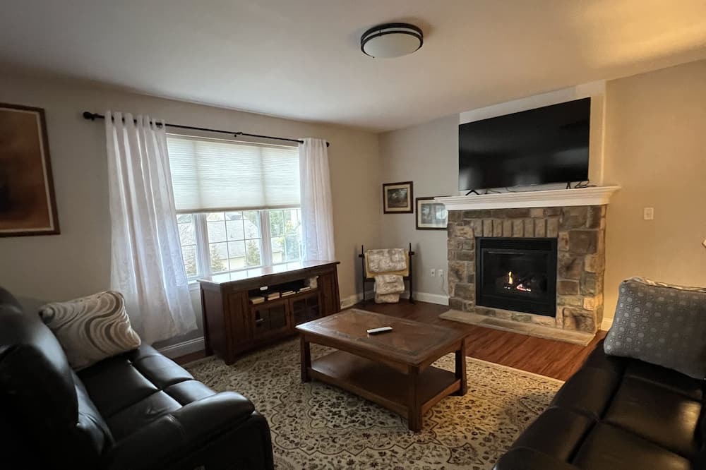 Photo of Livingroom in Ephrata
