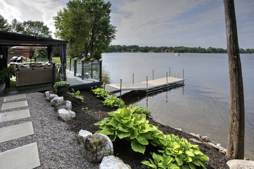 Photo of Outdoor in Erinsville