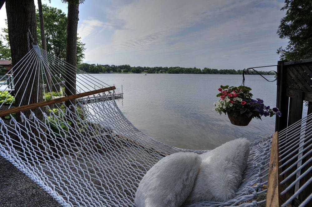 Photo of Outdoor in Erinsville
