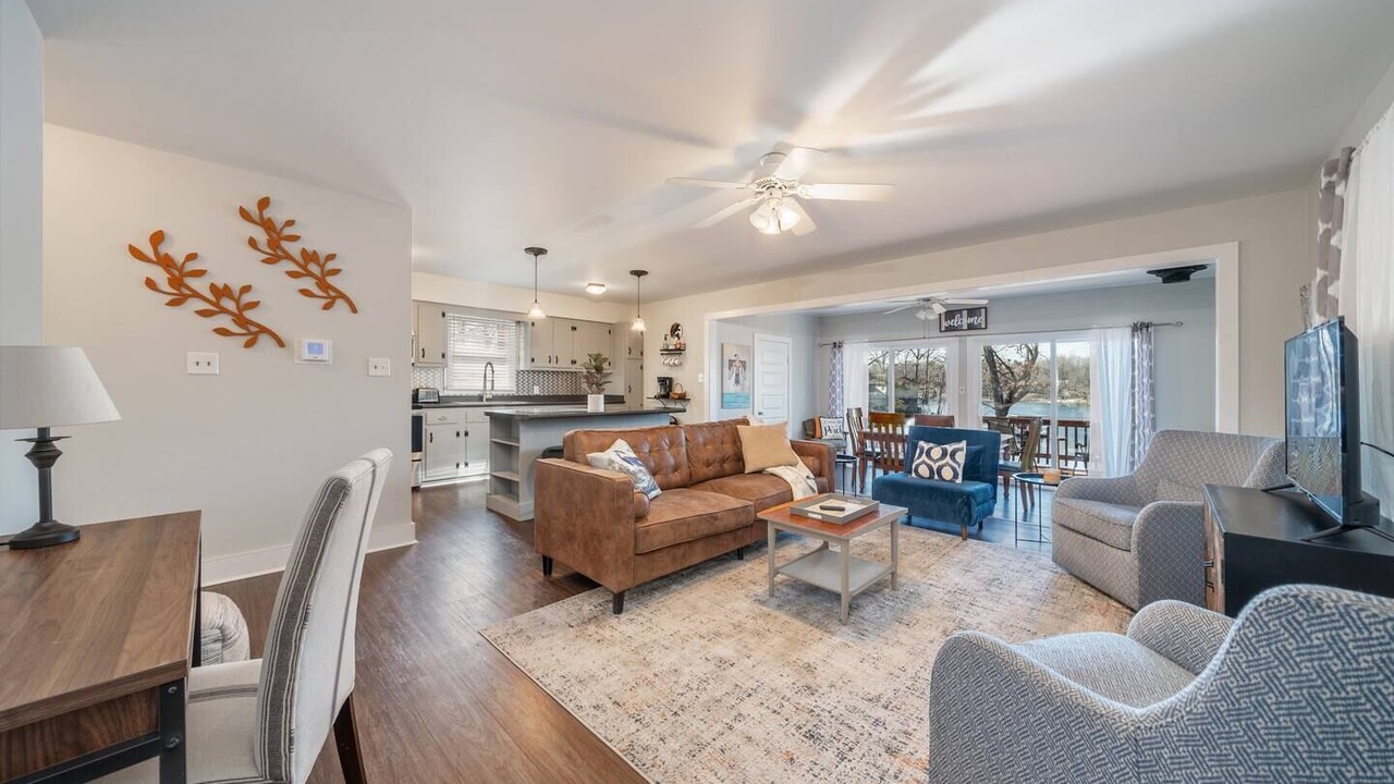 Photo of Livingroom in Cherokee Village