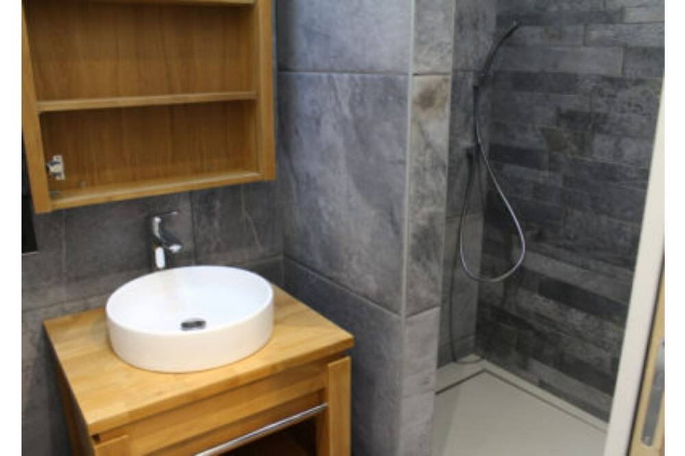 Photo of Bathroom in Saint-Genix-sur-Guiers