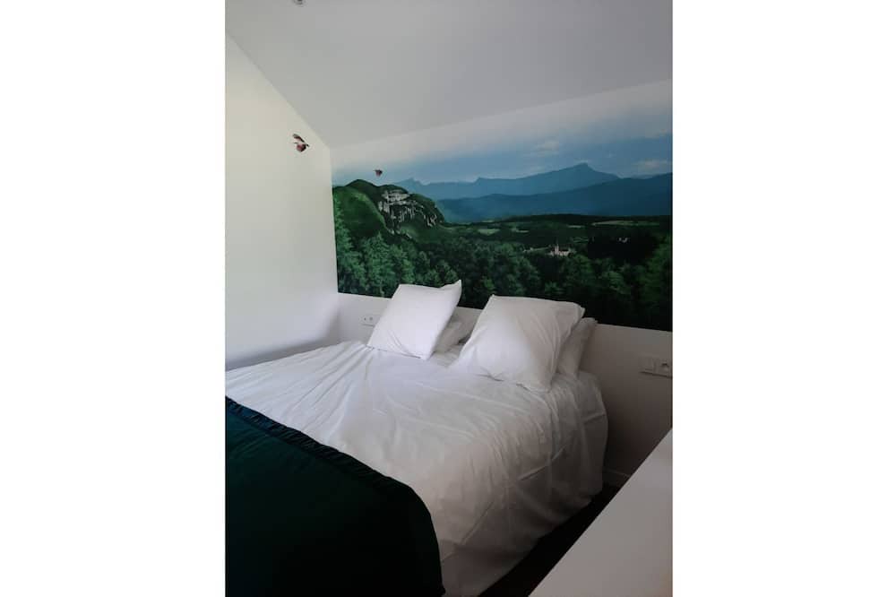 Photo of Bedroom in Saint-Genix-sur-Guiers