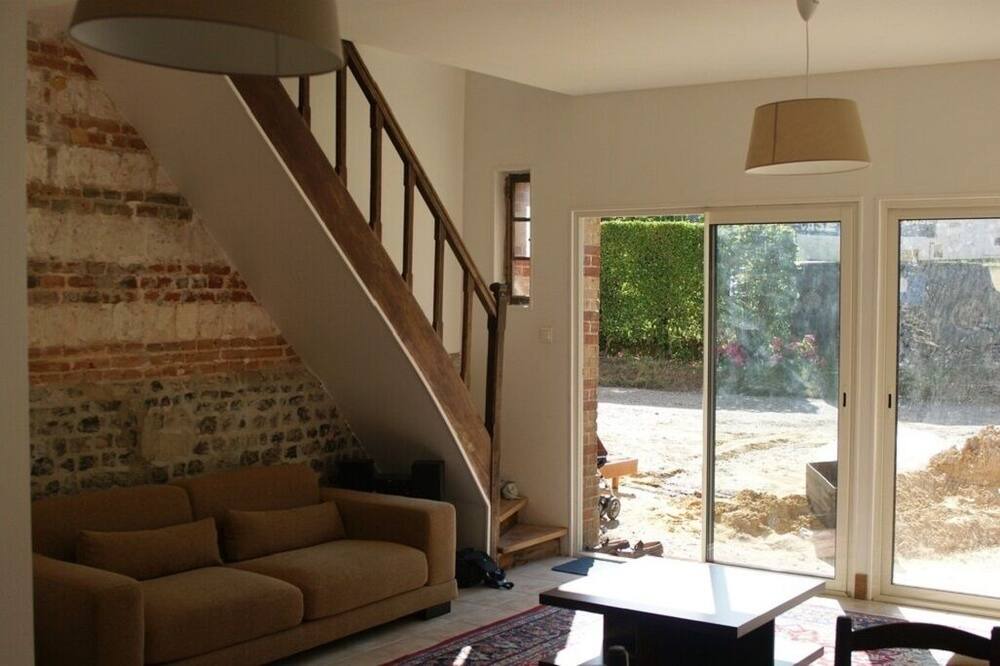 Photo of Livingroom in Saint-Aubin-sur-Scie