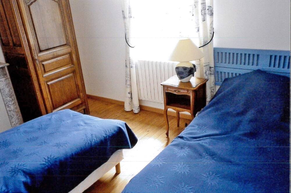 Photo of Bedroom in Lintot