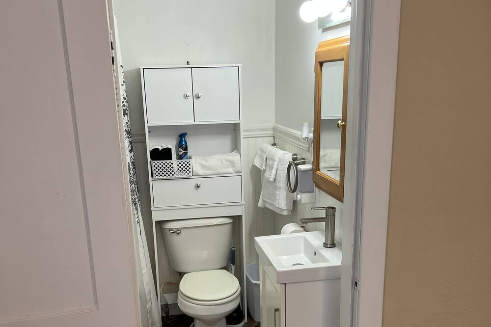 Photo of Bathroom in Macomb