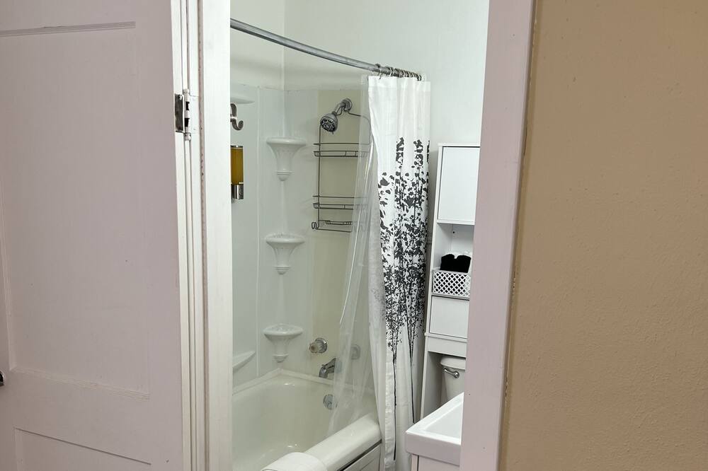Photo of Bathroom in Macomb