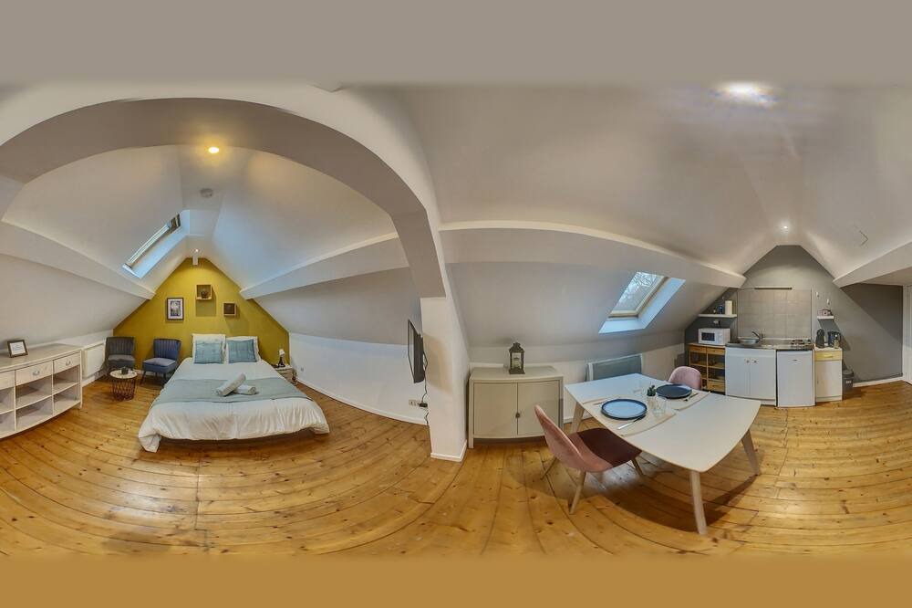 Photo of Bedroom in Saint-Leu