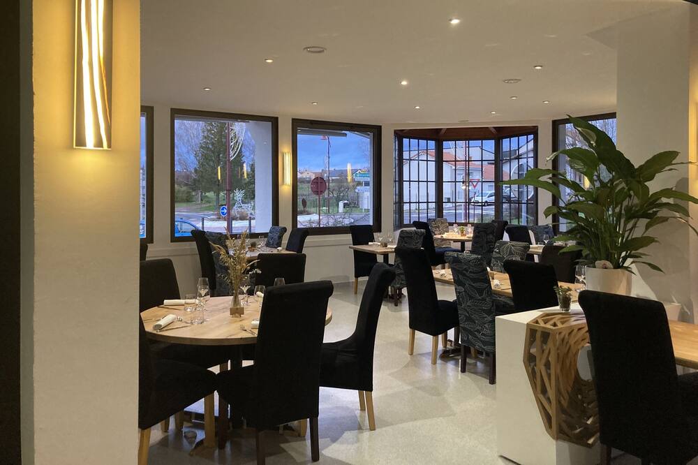 Photo of Others in Seingbouse