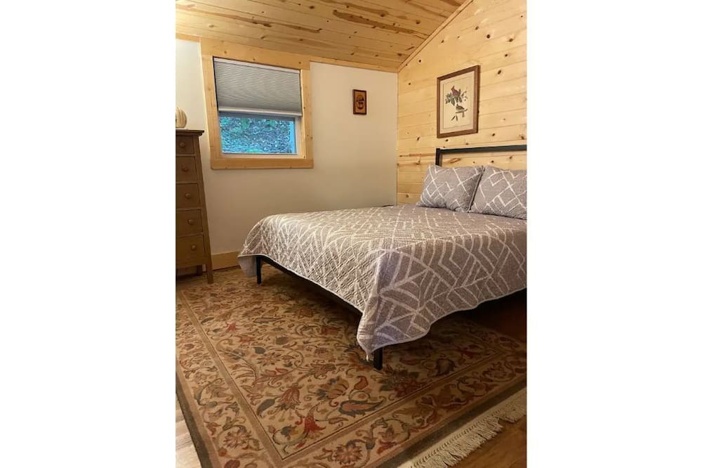 Photo of Bedroom in Cattail Creek