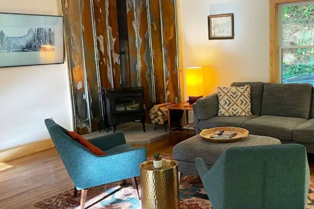 Photo of Livingroom in Cattail Creek