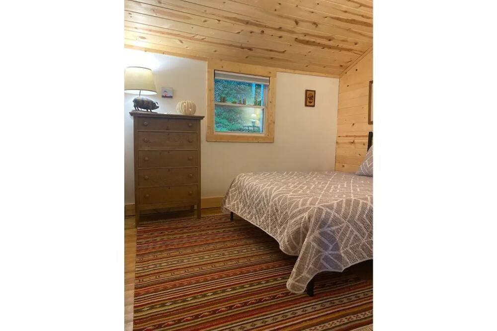 Photo of Bedroom in Cattail Creek