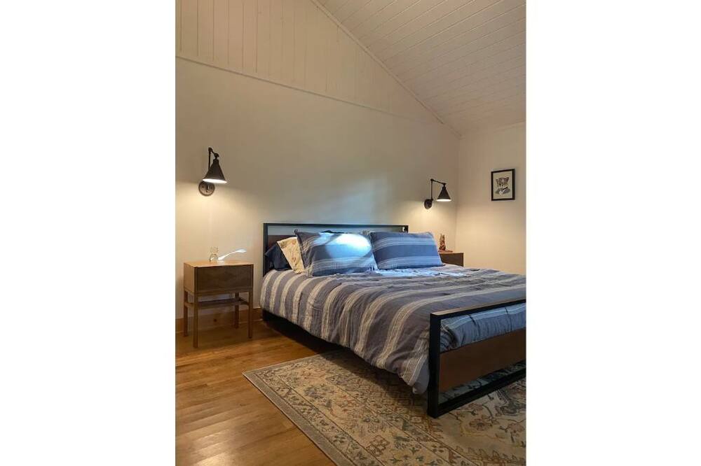 Photo of Bedroom in Cattail Creek