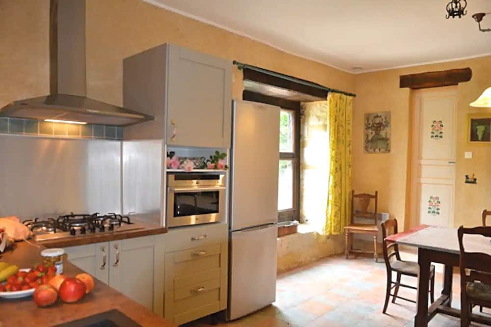 Photo of Kitchen in Leguillac-de-l'Auche