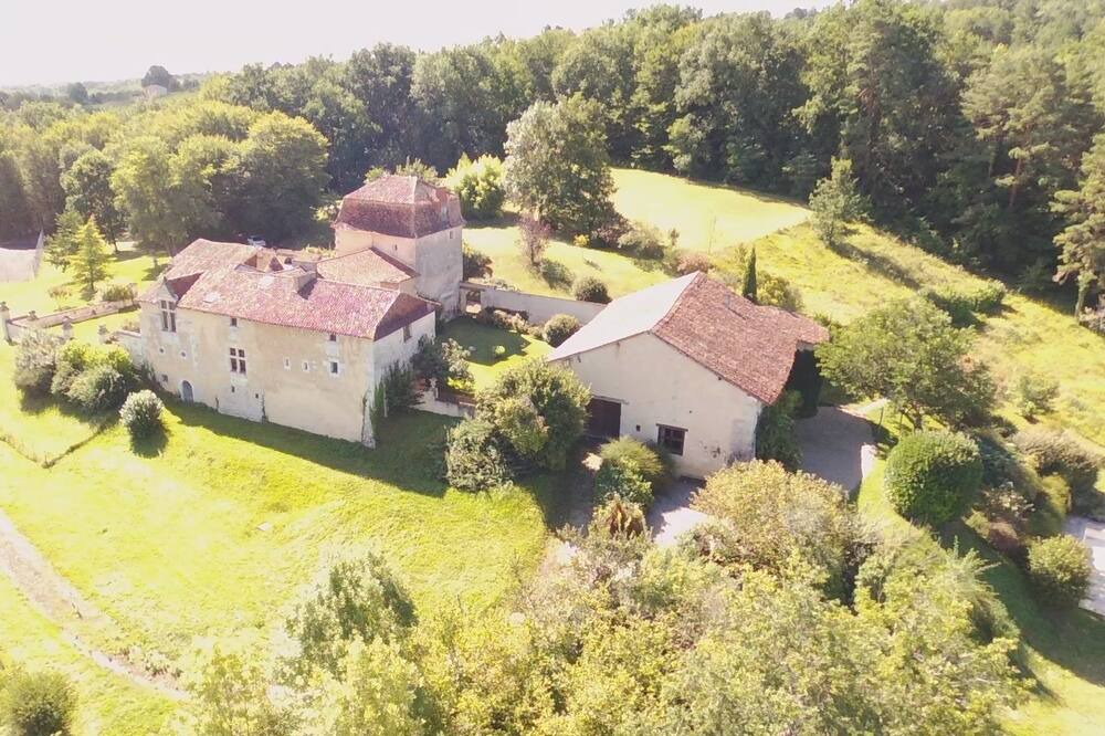 Photo of Outdoor in Leguillac-de-l'Auche